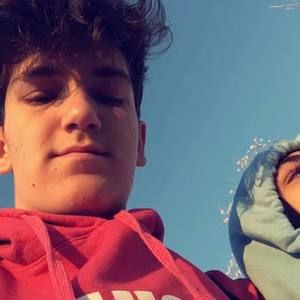 Meet your Posher, Kenneth